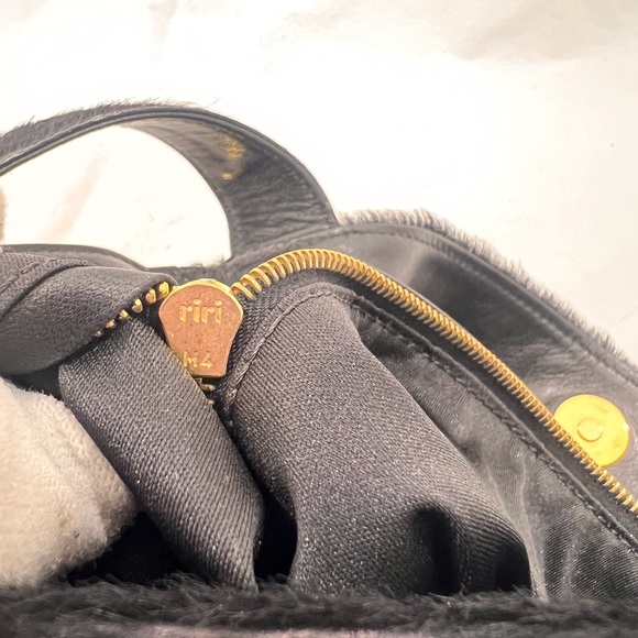 GIANNI VERSACE Rare Authentic Couture Medusa Black Calf Hair Made in Italy - Picture 15 of 17